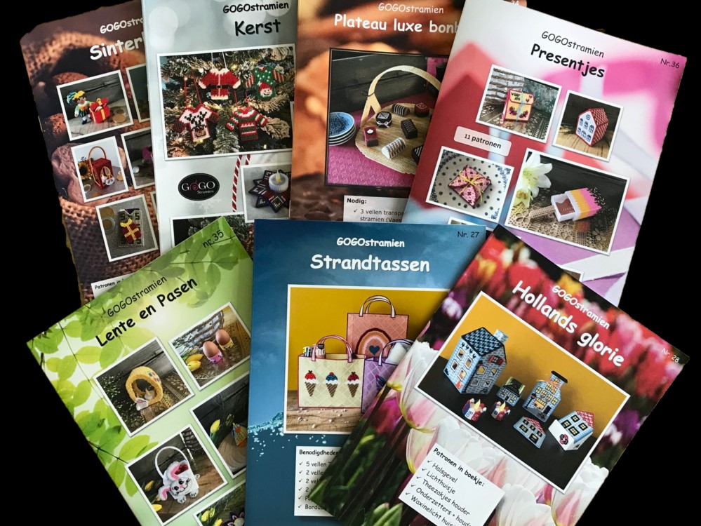 Foto van plastic stramien patronenboekjes