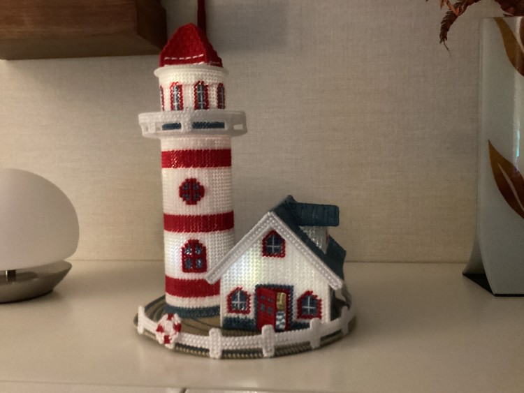 Vuurtoren met wachtershuisje van Tiny