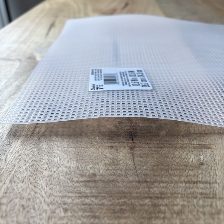 Ultra-stiff 7-mesh plastic stramien